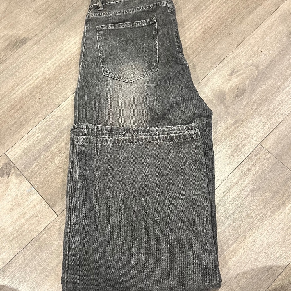 black grey washed jeans baggy